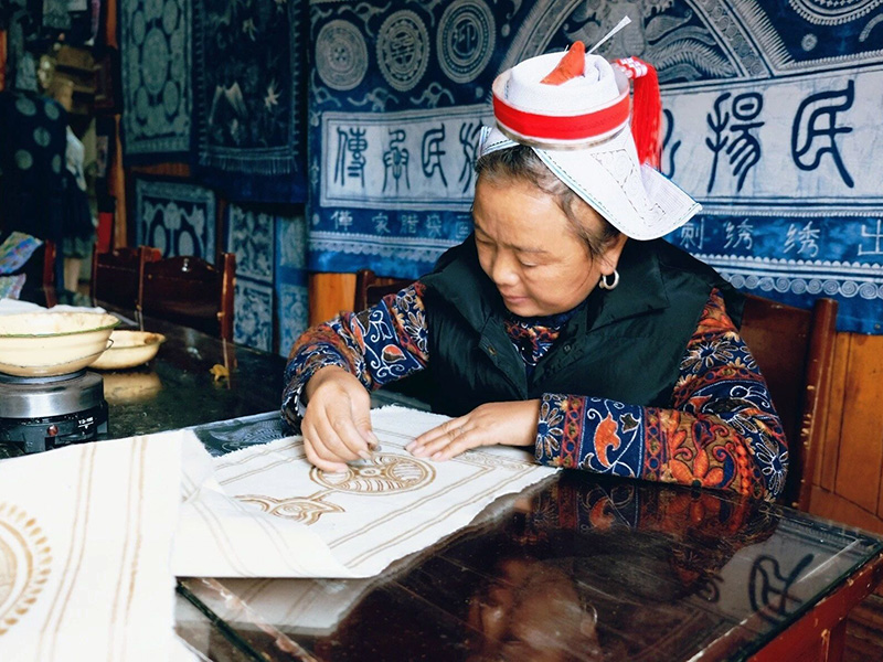 stoffa batik di miao di guizhou